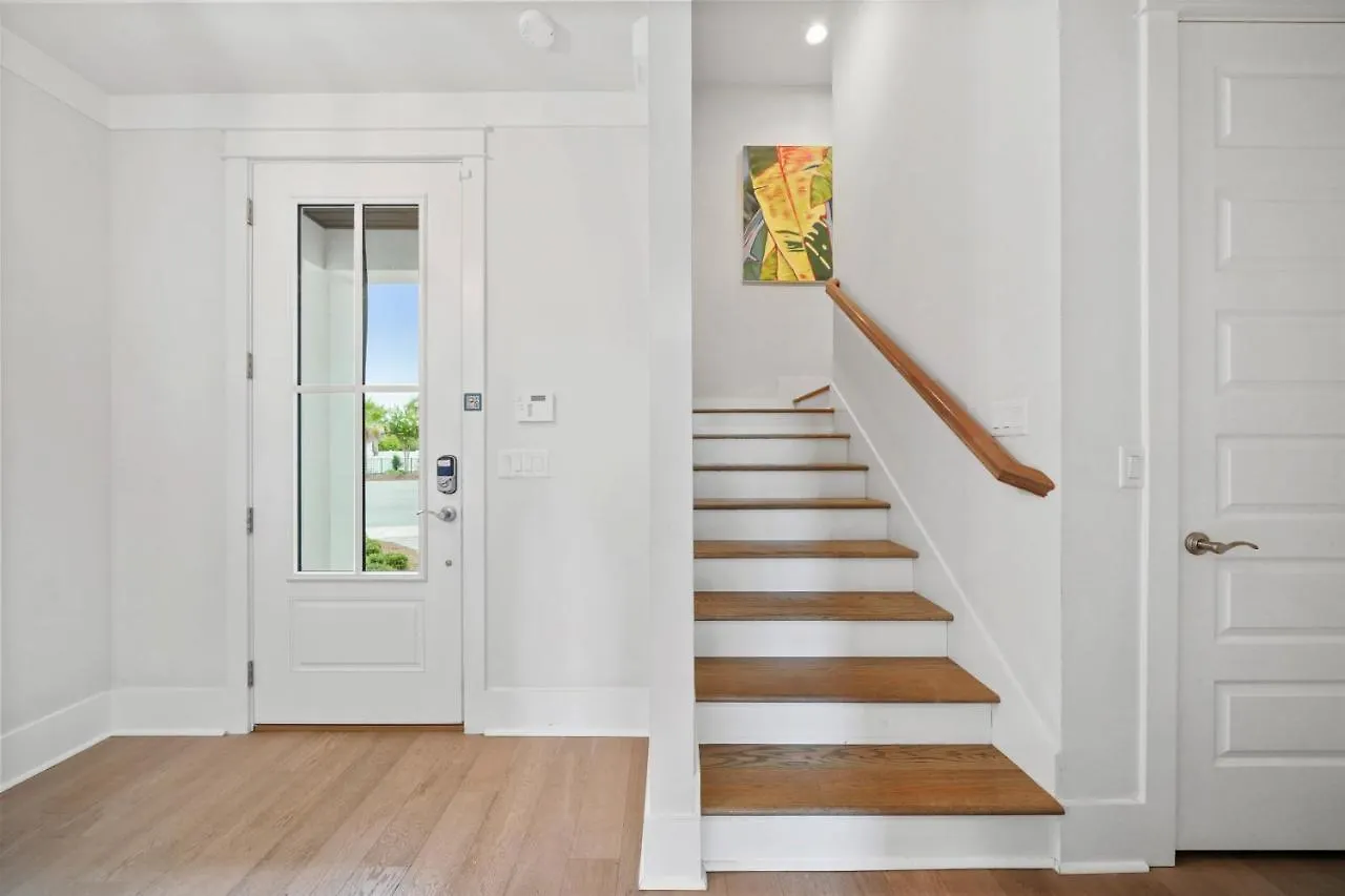 Majestic 3-Story Home Near Beach, Free Wi-Fi, Community Pool And Bbq Access Destin 0*,  United States