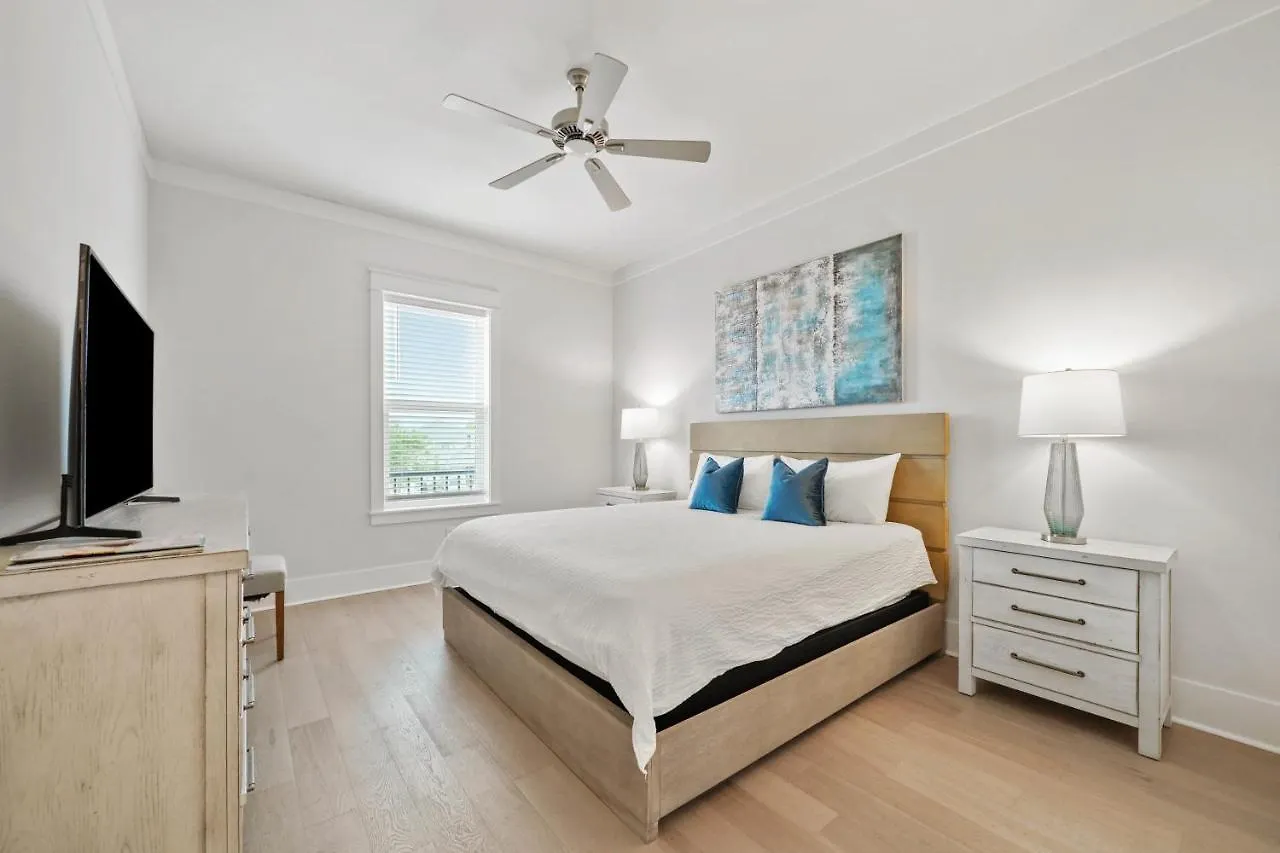 Majestic 3-Story Home Near Beach, Free Wi-Fi, Community Pool And Bbq Access Destin 0*,  United States